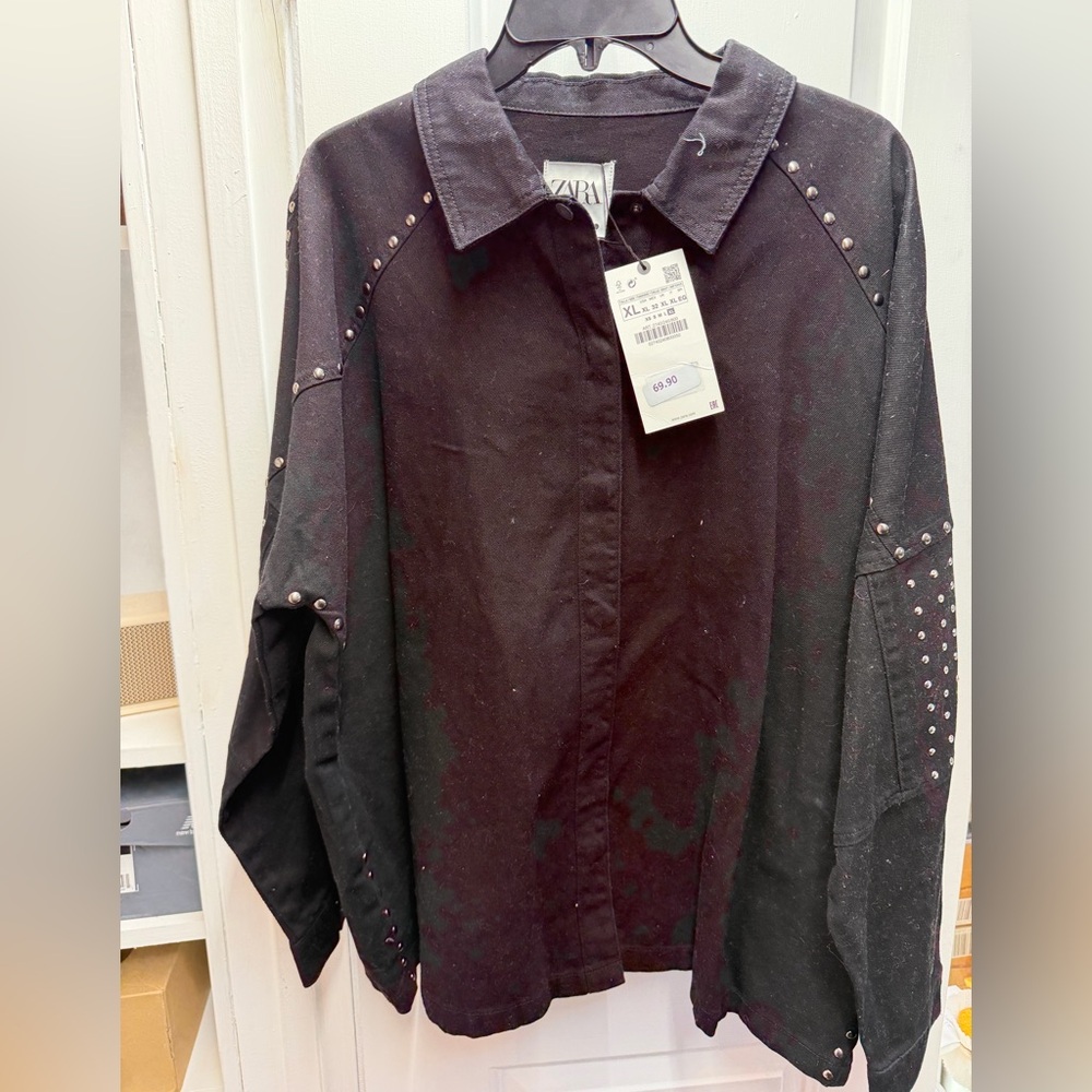 Zara Black Button-Up Shirt with Silver Snap Details
